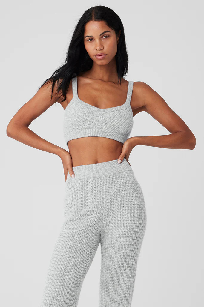 Cashmere Plush Waffle V-Neck Bra | Alo Yoga
