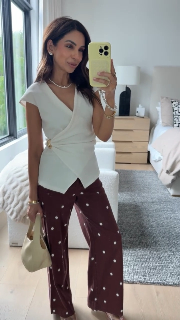 Love this stunning top! Cinches in the most flattering way. I’m wearing size XXS in the top and 24 Petite in the pants @Anthropologie

#LTKSeasonal #LTKOver40 #LTKPetite