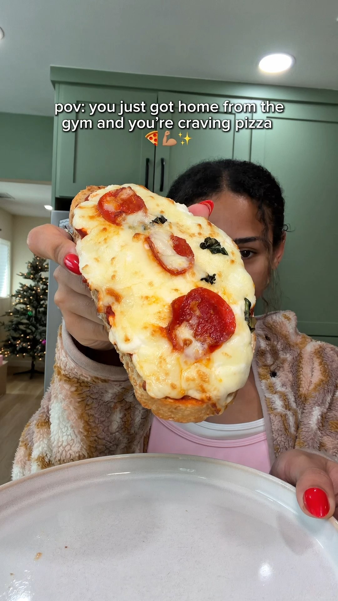 It’s sooo good! 🍕 

#LTKfoodie #LTKActive