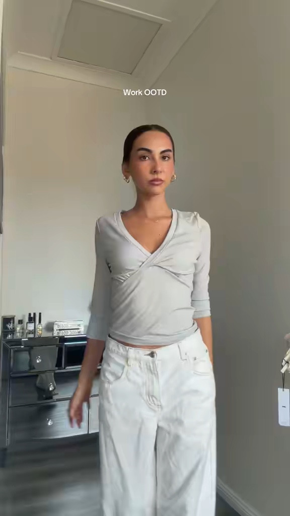 Pants: meshki 
Top: perfect stranger 

#LTKFashionMonth #LTKaustralia #LTKspring