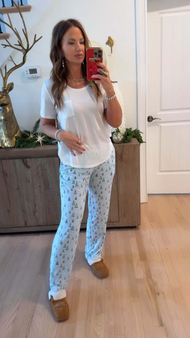 my tommy john partner code betsy40 will get you 40% off sitewide for a limited time! ♥️

#LTKGiftGuide #LTKHoliday #LTKSaleAlert