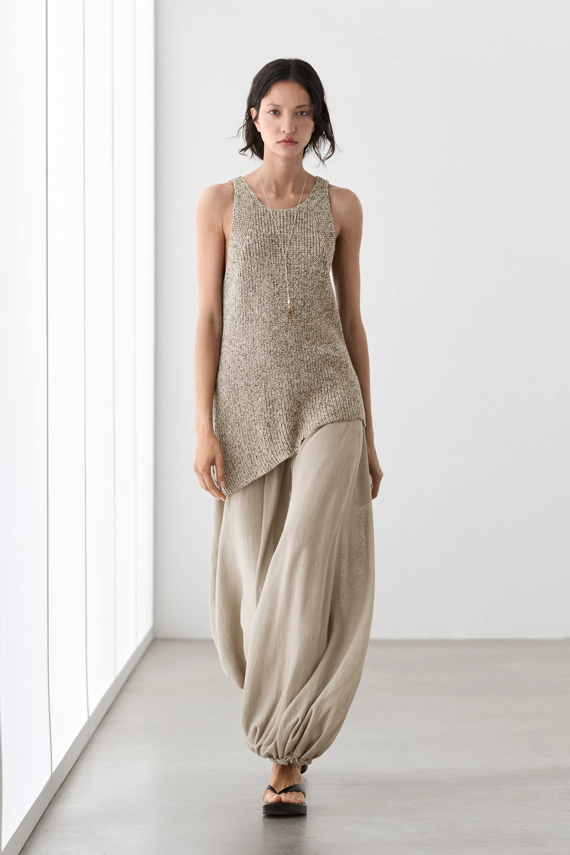 ASYMMETRIC KNIT TOP | Massimo Dutti UK
