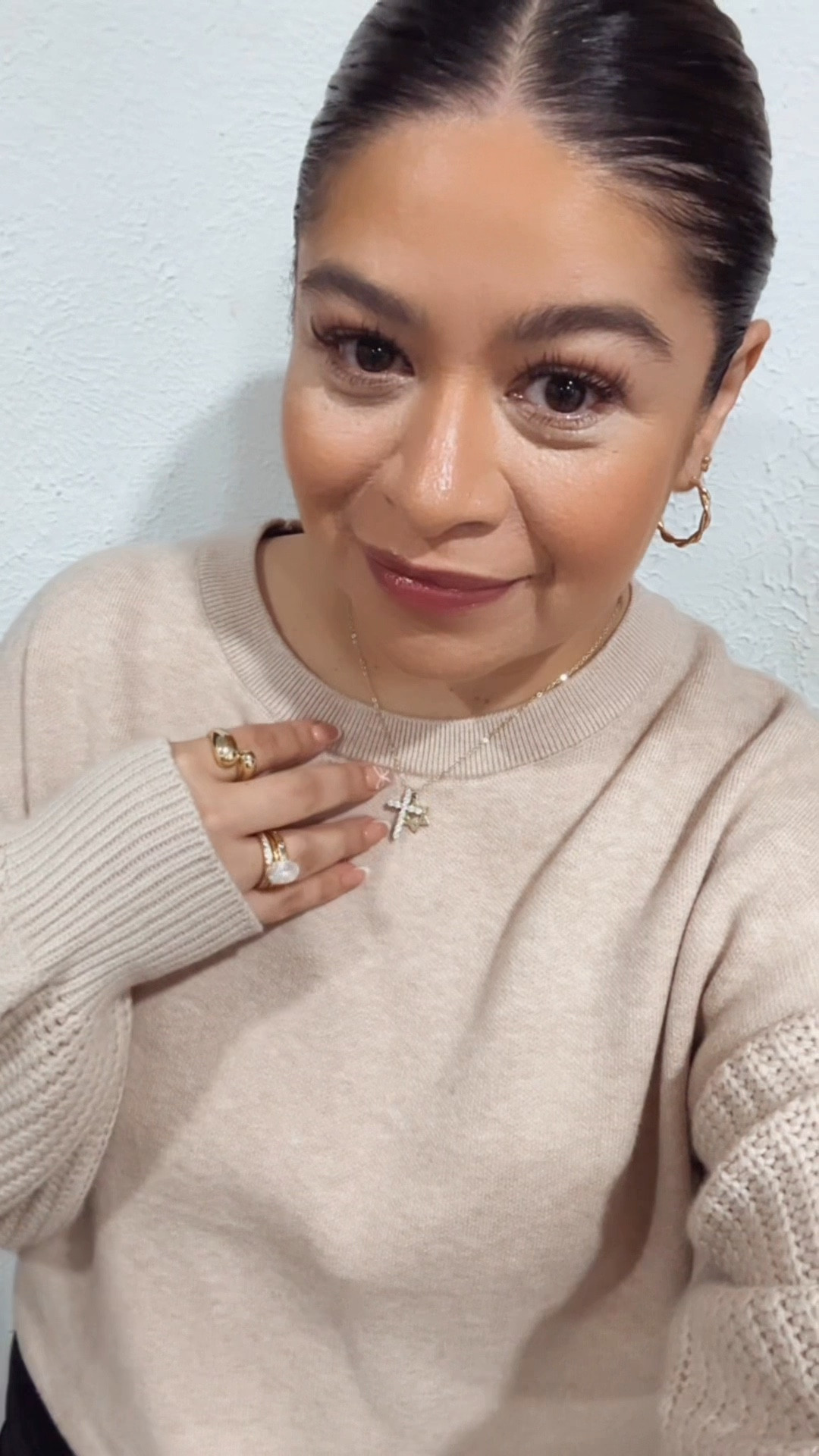 Zesica definitely knows how to make the comfiest, most beautiful sweaters! This one is so soft and oh so gorgeous! 🤌🏼



#LTKStyleTip #LTKMidsize #LTKWorkwear