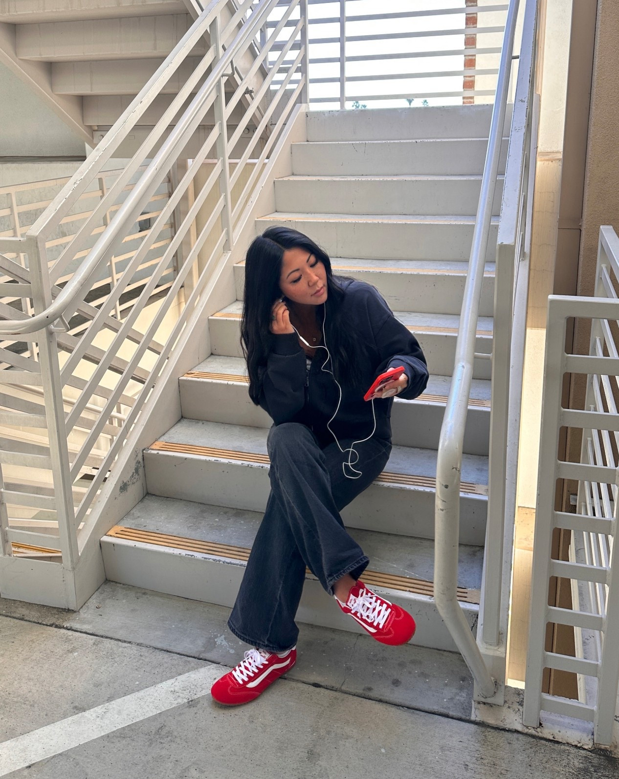 Casual fall/winter streetwear style 

#LTKdayinmylife #LTKootd