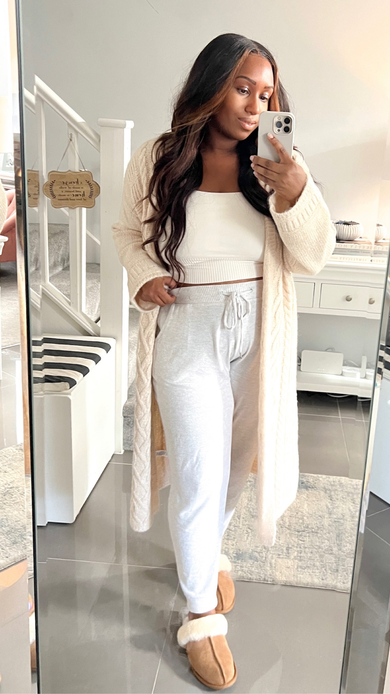 Lounge set, comfy outfit, home outfit, knitwear, neutral outfit, long cardigan 

#LTKfamily #LTKstyletip #LTKeurope