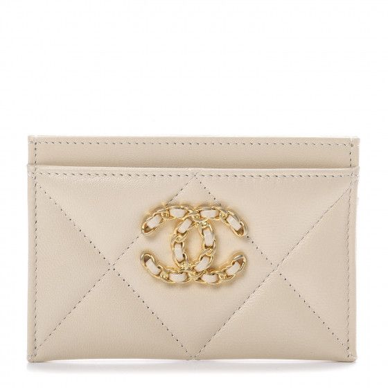 CHANEL
 
Shiny Goatskin Quilted Chanel 19 Card Holder Beige | Fashionphile