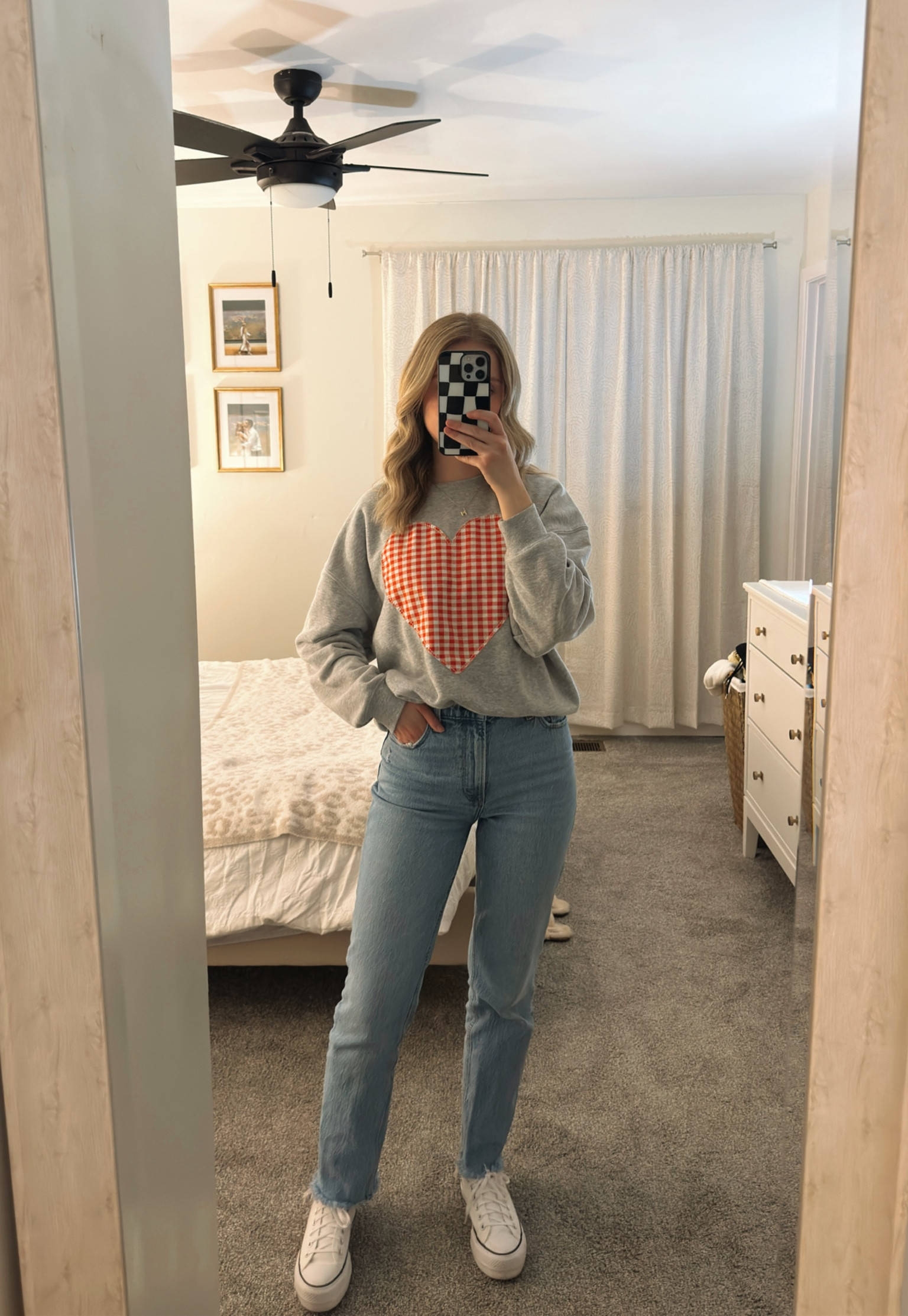 Perfect Heart sweatshirt from Target!! 

#LTKStyleTip #LTKSeasonal #LTKU