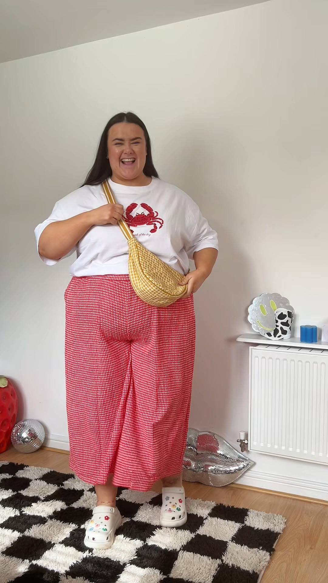 Cutsey plus size friendly outfit that is perfect for spring and summer 🌸🦀✨😇😚