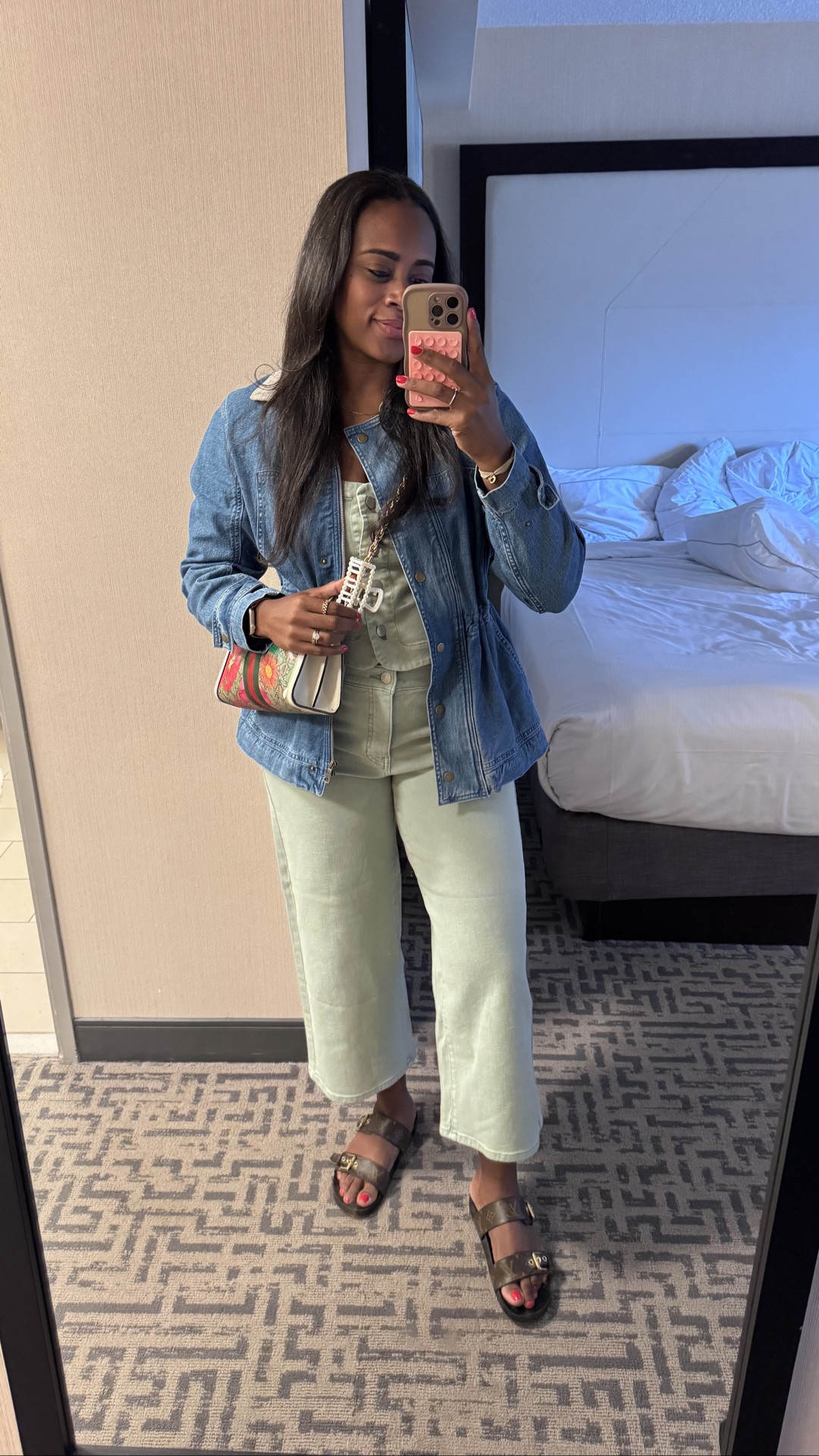 Chicago day 2 fit! Headed to Navy Pier!

#LTKdayinmylife #LTKootd #LTKmomlife