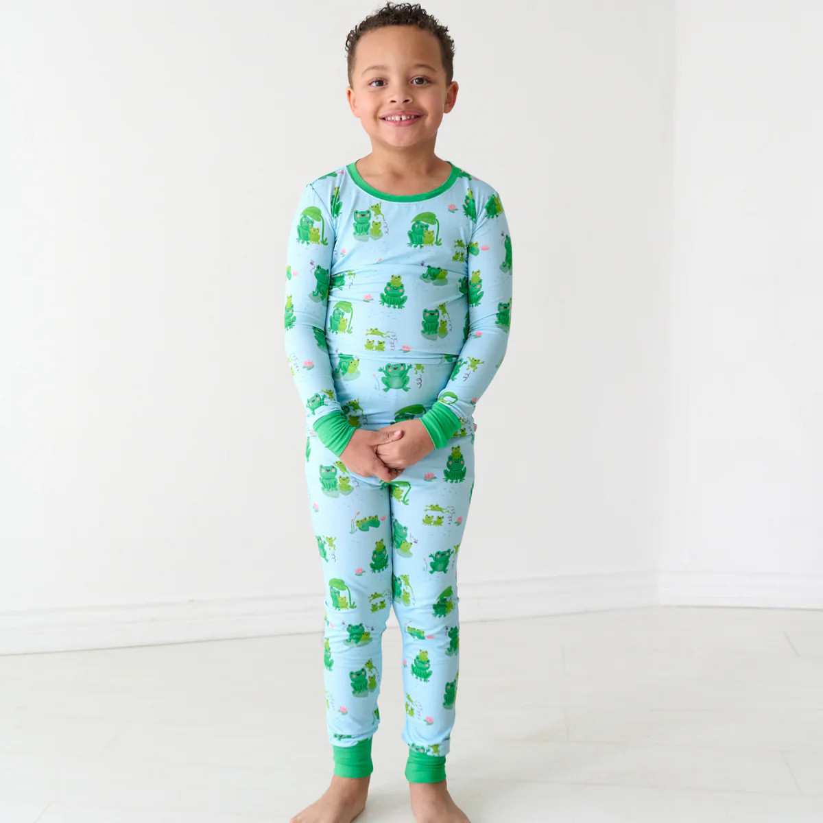 Leaping Love Two-Piece Pajama Set | Little Sleepies