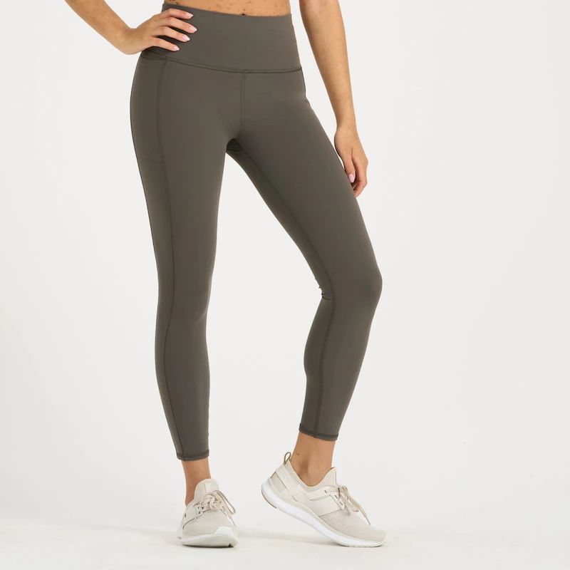 Studio Pocket Legging | Vuori Clothing