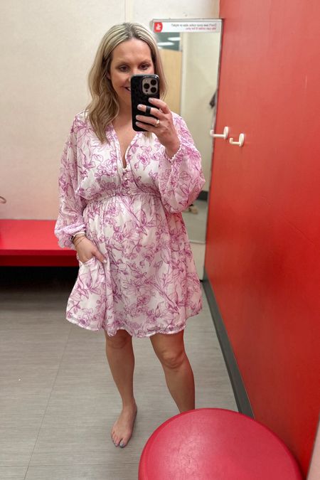 Sharing this new balloon sleeve mini dress from Target that would be perfect for date night! I’m wearing a size small at 7 weeks postpartum and it also comes in black! 

Valentine’s Day outfit, Valentine’s day, wedding guest dress, date night, winter outfits, Target style, resort wear, vacation outfits  

#LTKwedding #LTKSeasonal #LTKstyletip