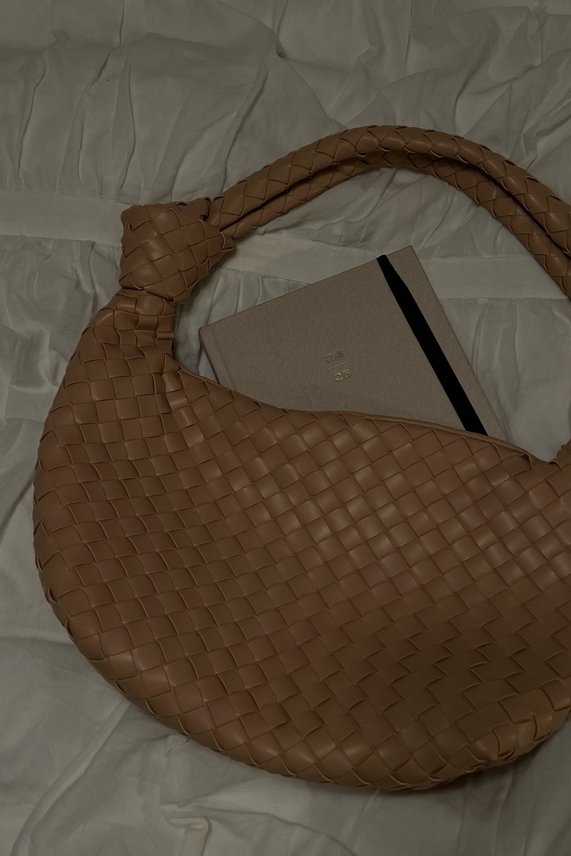 KILLER COMBO! This $30 bag is not only a steal, but also the perfect size for my favorite planner! Both from Target! Handbag is on sale for just $21 for their Memorial Day Sale!!

#LTKSaleAlert #LTKItBag #LTKFindsUnder100