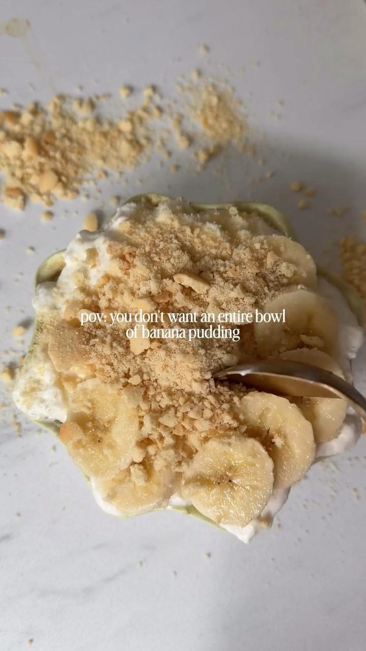 MUG CAKE DAY: banana pudding but make it single serve 😮‍💨

have you ever just wanted a little bite of banana pudding but didn’t want to make a whole bowl of it?! well I spent days perfecting this one single serve banana pudding & I finally got it perfect!! 

Full recipe on wholesome Morgan.com ✨

#LTKHome #LTKfoodie