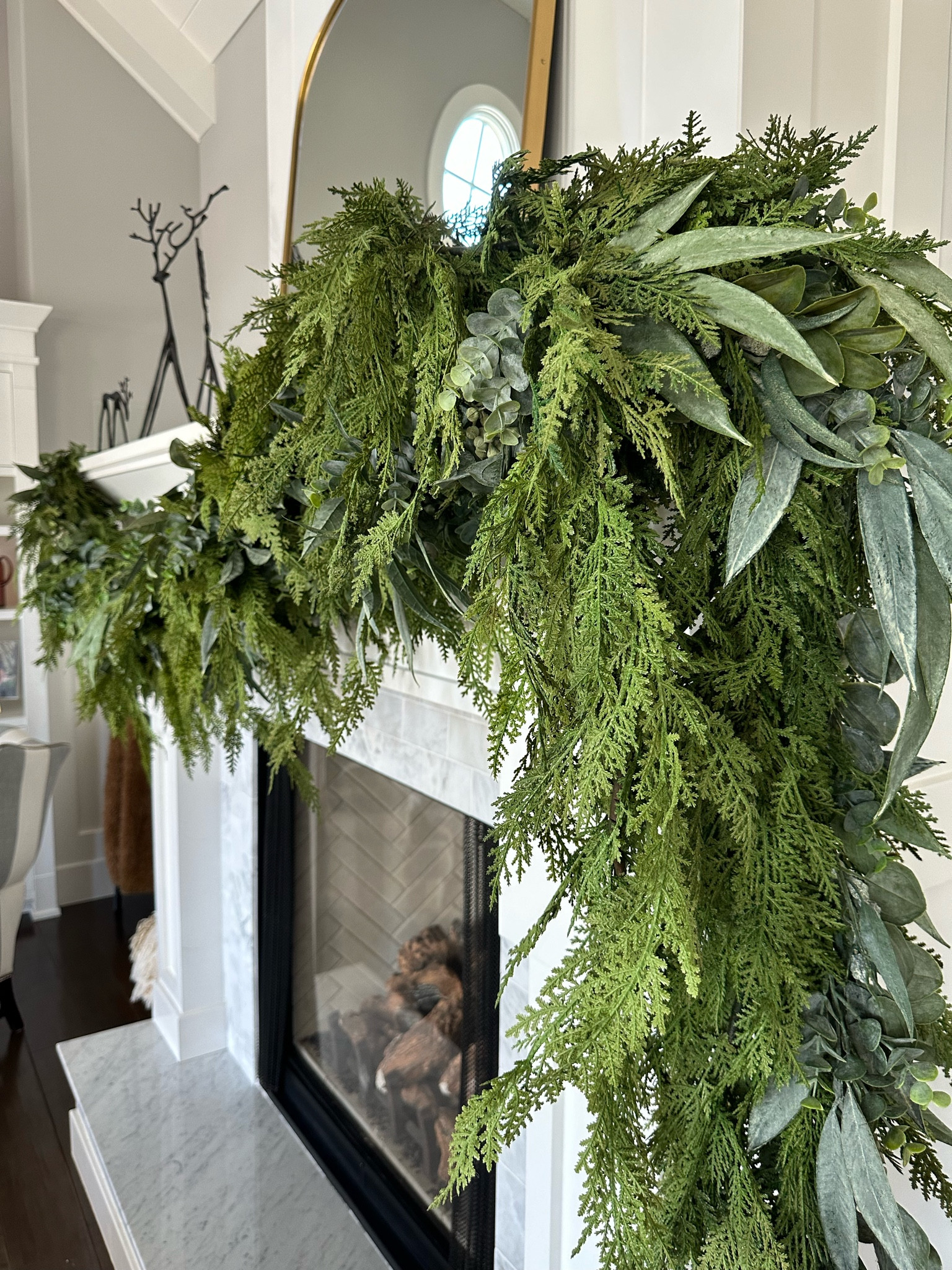 My favorite garland! 👏🏻✨

#LTKHoliday #LTKSeasonal #LTKstyletip