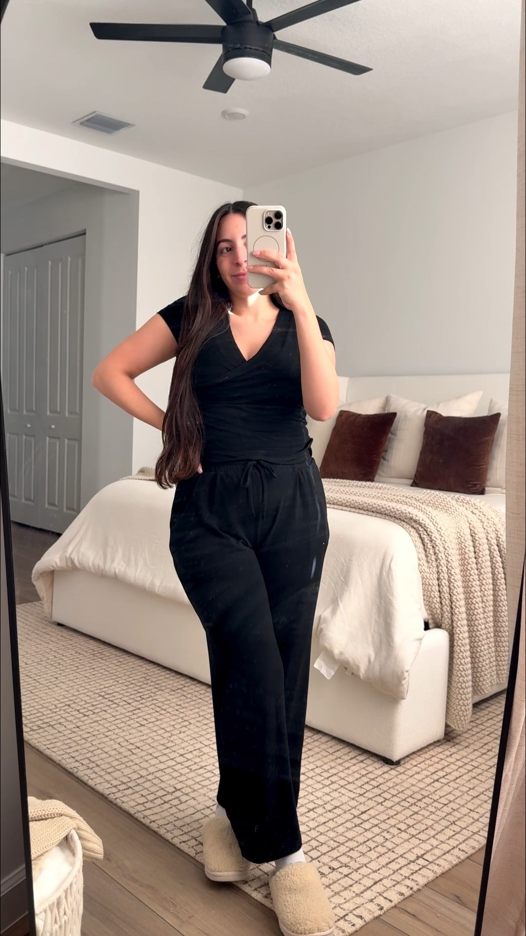 Postpartum matching set I’ve been living in 🤍 and such a good nursing top!

#LTKBaby #LTKdayinmylife #LTKmomlife