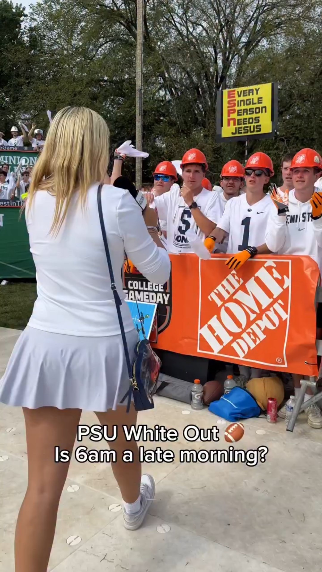 Football Outfit, Whiteout, College Gameday

#LTKActive #LTKSeasonal #LTKStyleTip