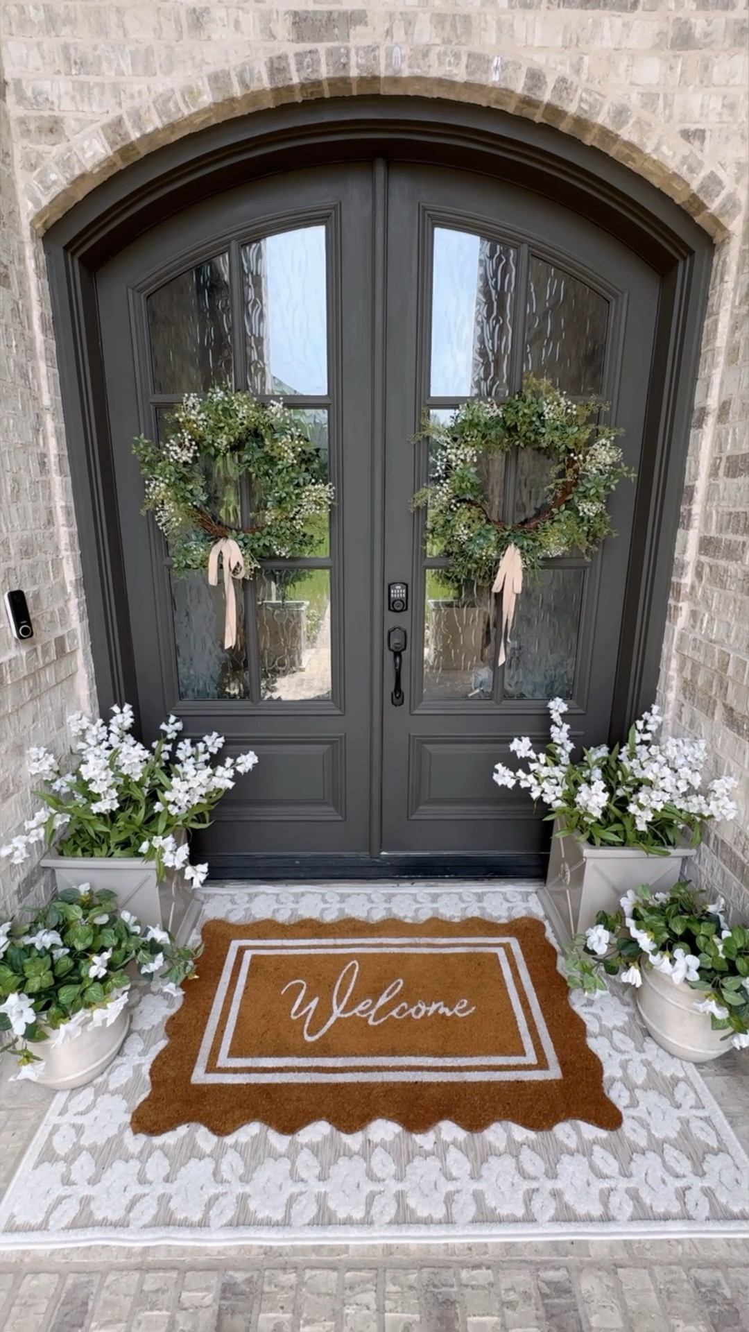 Front porch decor 

#LTKHome #LTKVideo #LTKSeasonal