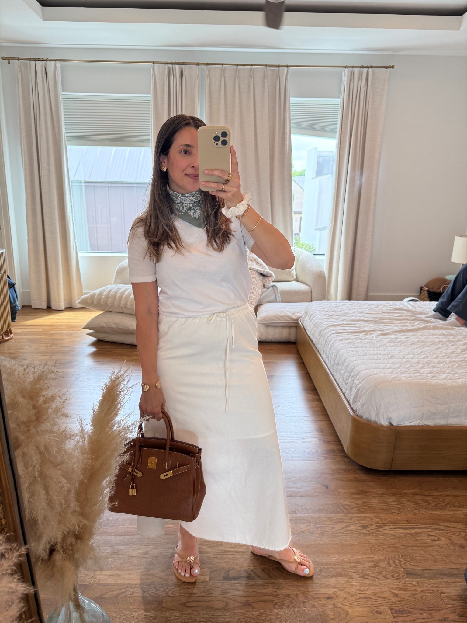 Casual weekend ootd / my linen skirt from Amazon is double lined and not see through (even on this white color)! I also have it in the navy 

#LTKgrwm #LTKootd #LTKmomlife