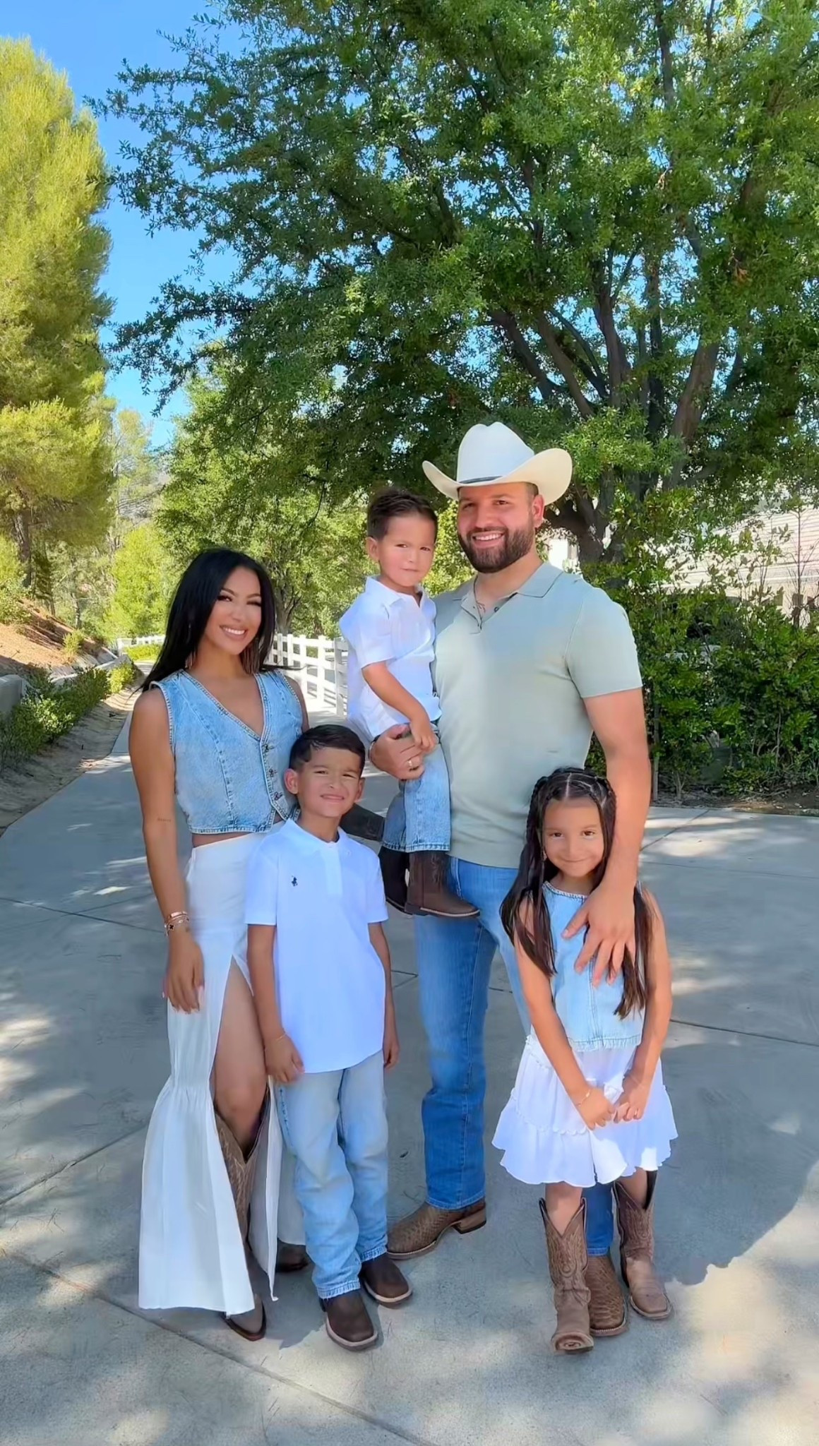 Western wear 🐎🤍

#LTKFamily #LTKSeasonal