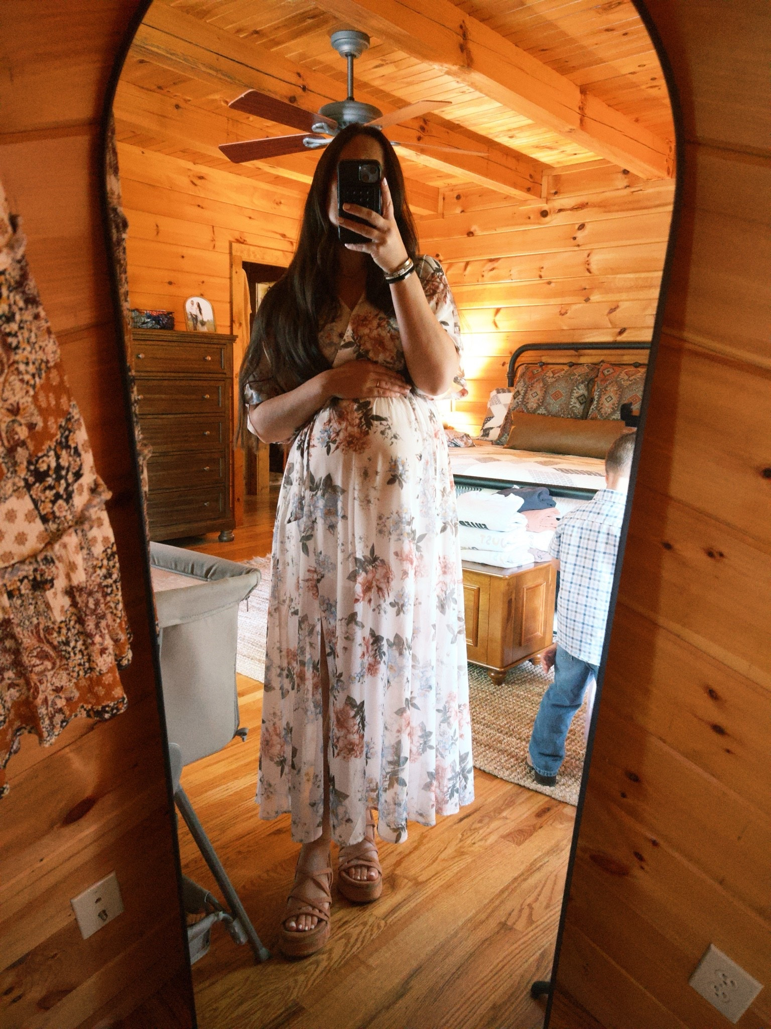 Dress: medium
Shoes: size 7