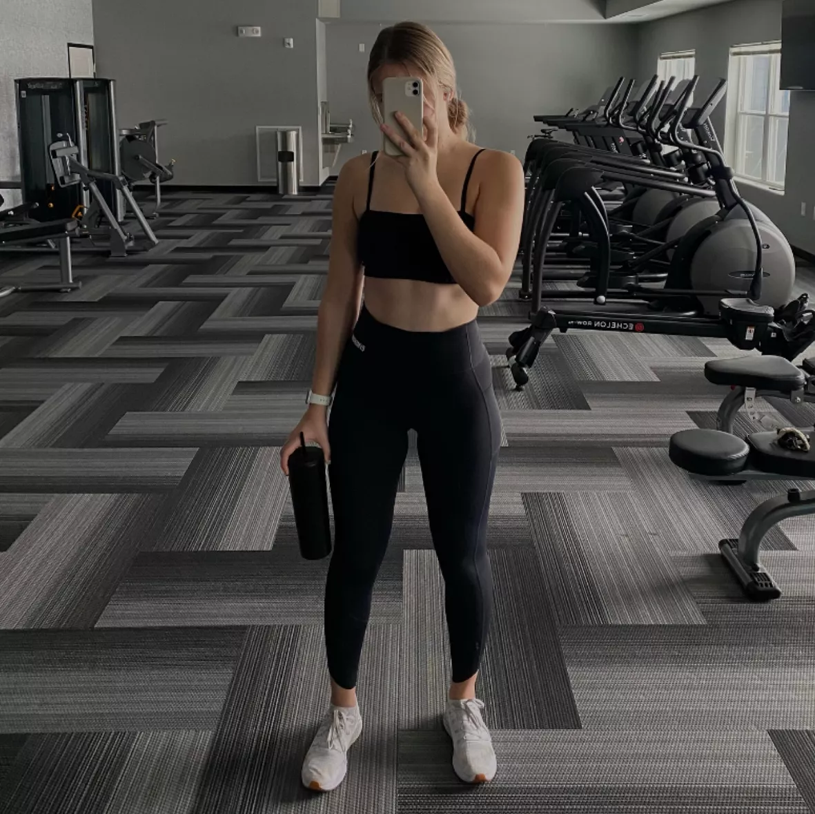 The Gymshark Fit Leggings are a simple design available in stylish