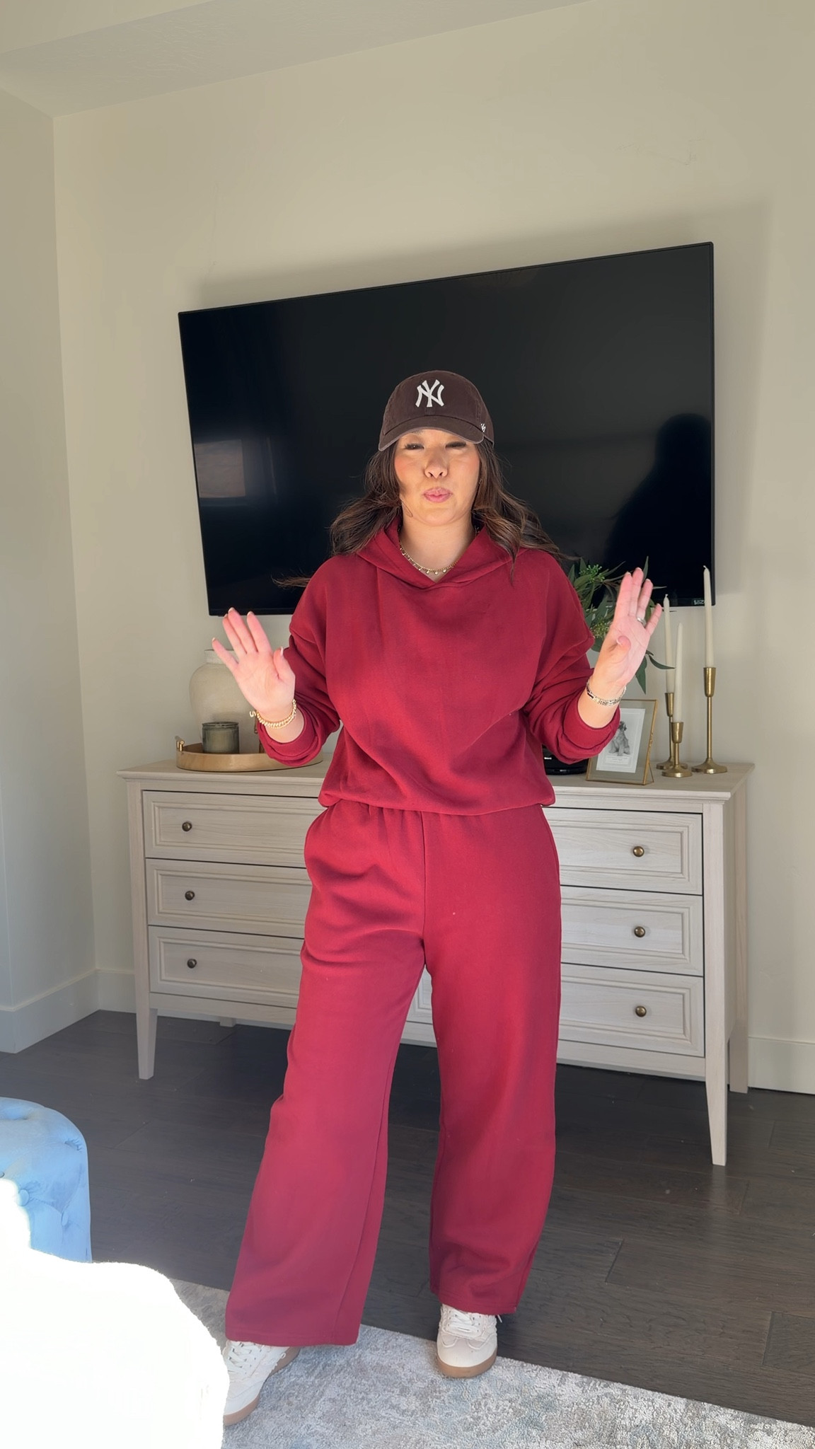 Comfy loungewear perfect for Valentine’s Day or lunar new yearr

Wearing a medium 