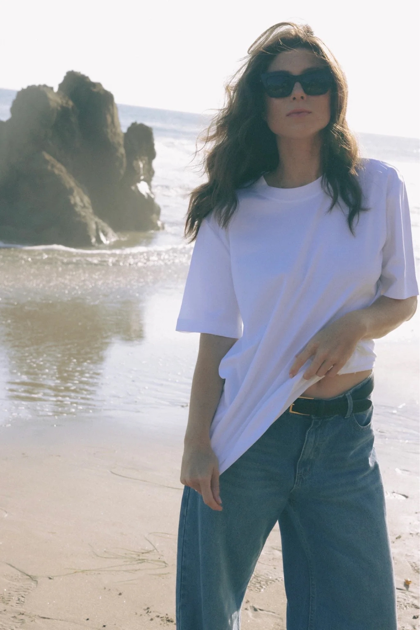 White shirt + blue jeans = the perfect combo

#LTKFind #LTKunder100