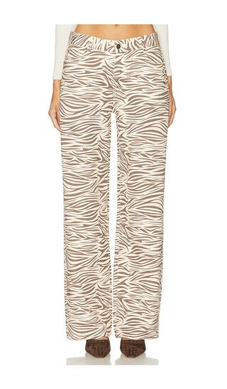 LIONESS Top Model Jean in Brown. - size L | Revolve Clothing (Global)