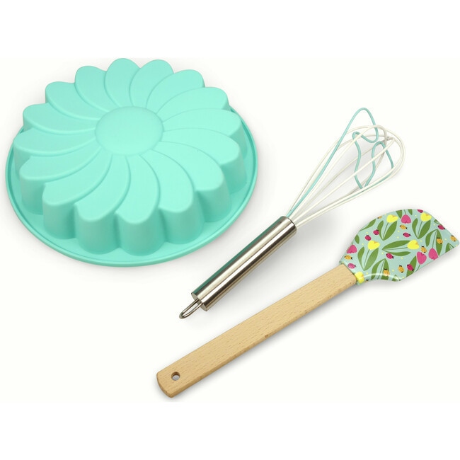 Spring Fling Daisy Cake Making Set | Maisonette
