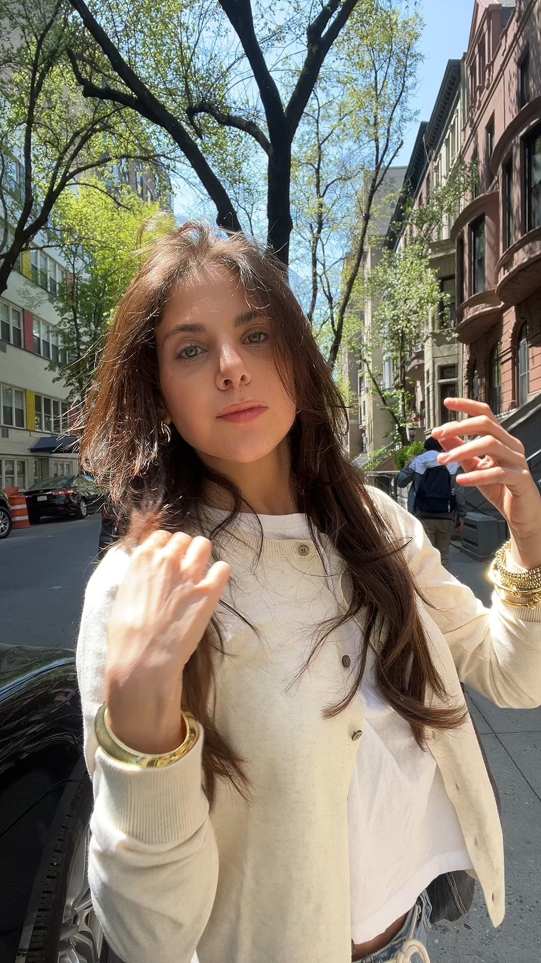 madewell low slung baggy jeans (23) size down! 
gap cardigan in oatmeal (S)
white madewell tee (S)

#LTKFindsUnder50 #LTKxMadewell #LTKSeasonal