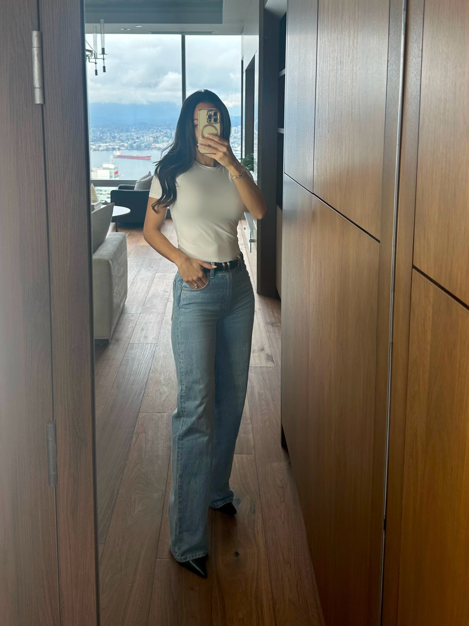 White T Shirt - wearing small (I sized from my normal size)
Light wash high rise Jeans 24 
Belt xs 

#LTKFindsUnder100 #LTKCyberWeek #LTKStyleTip