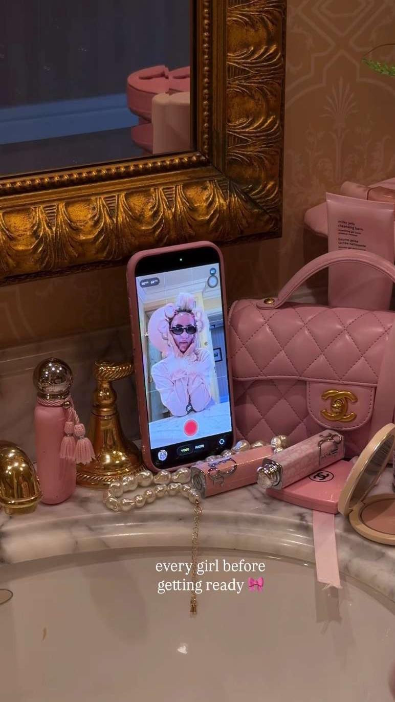 just a girl on her birthday morning 🎂🎀 

 #LTKgrwm #LTKmorningroutine #LTKBeauty