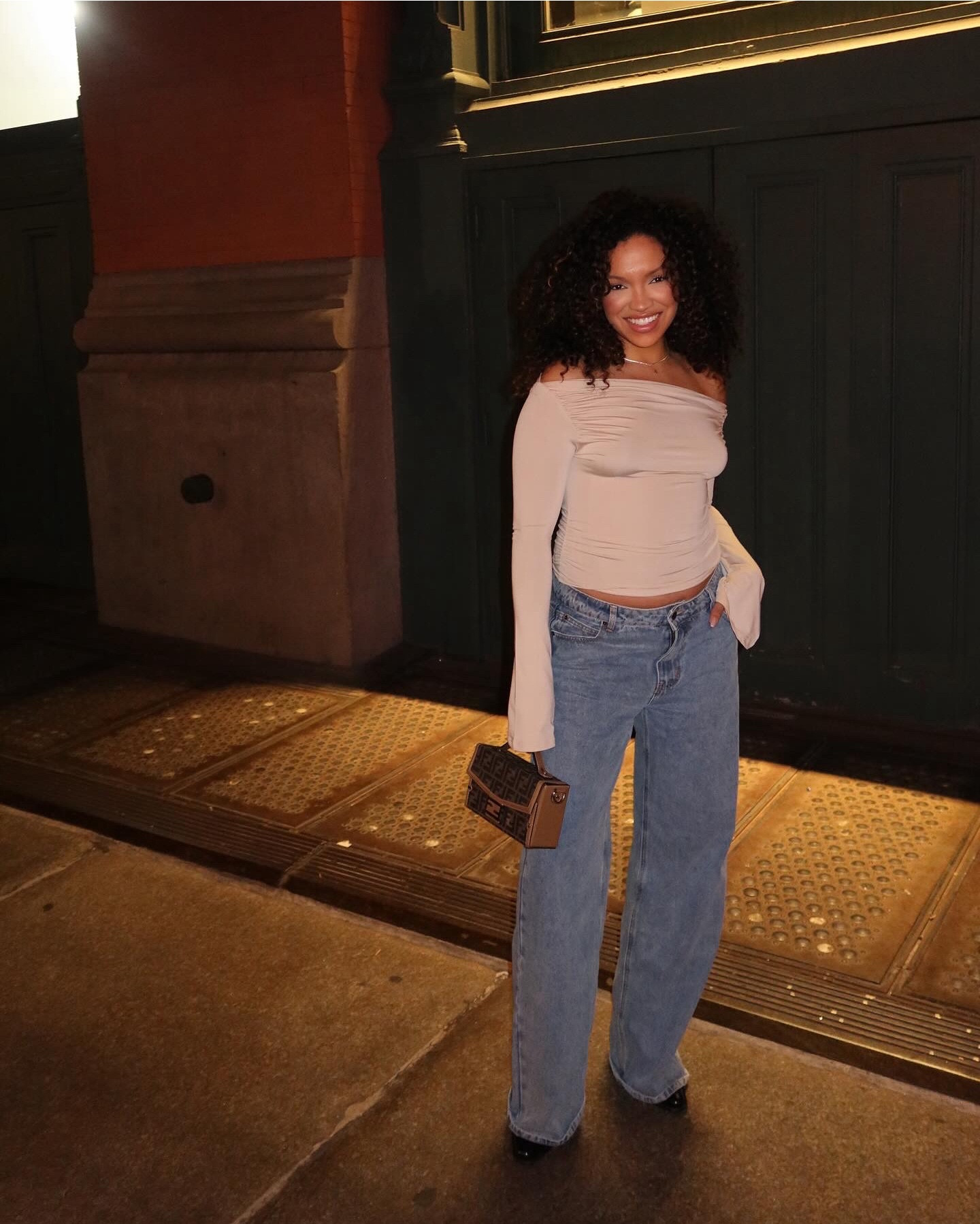 Chill dinner outfit inspo 