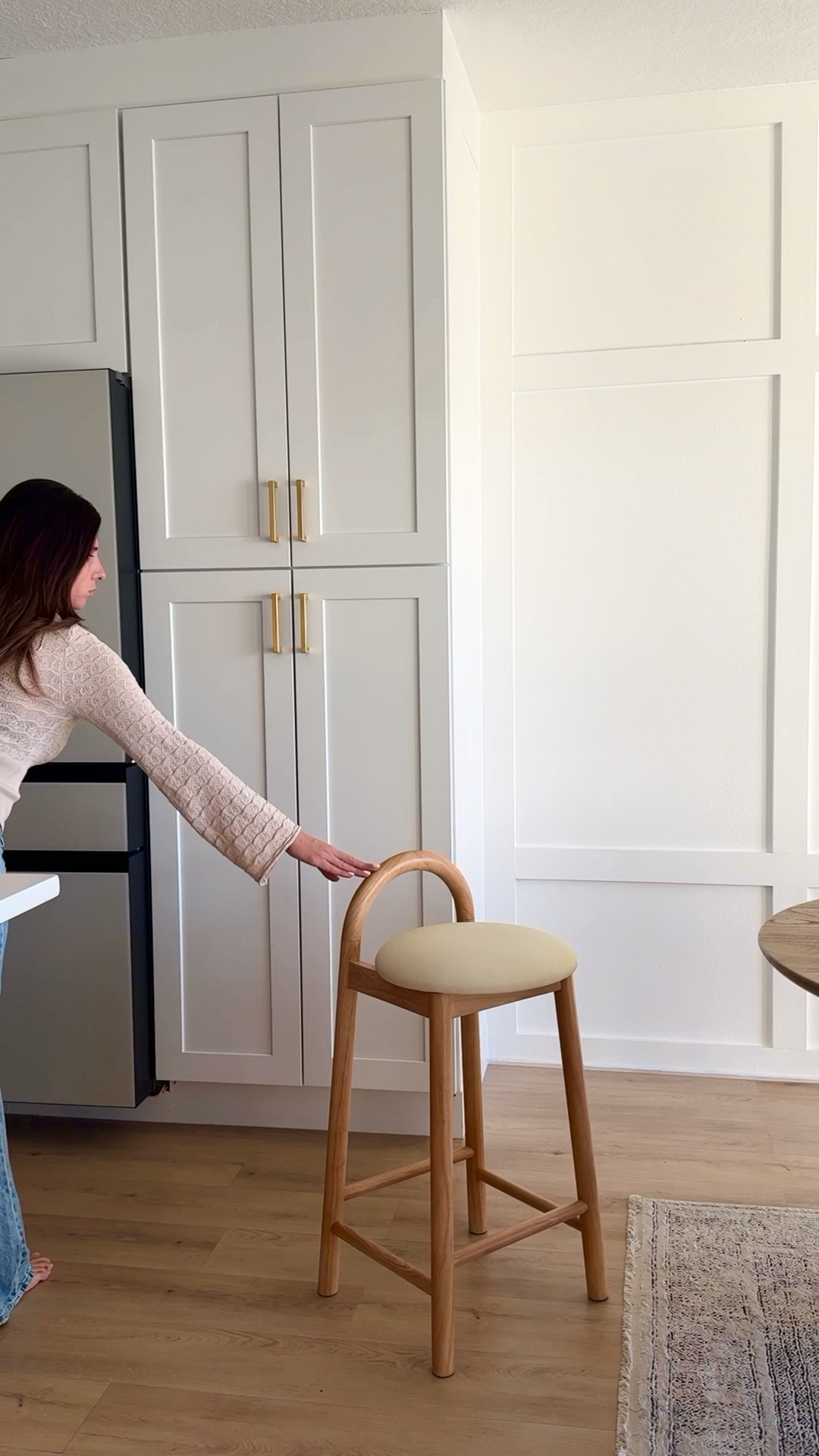 I am soo happy with these stools! They might not be the comfiest, but definitely are the cutest!! Haha
Have you found perfect barstools for your house yet? #barstools #kitchen #counterstools #homefinds #kitchenfurniture #diningroomfurniture 