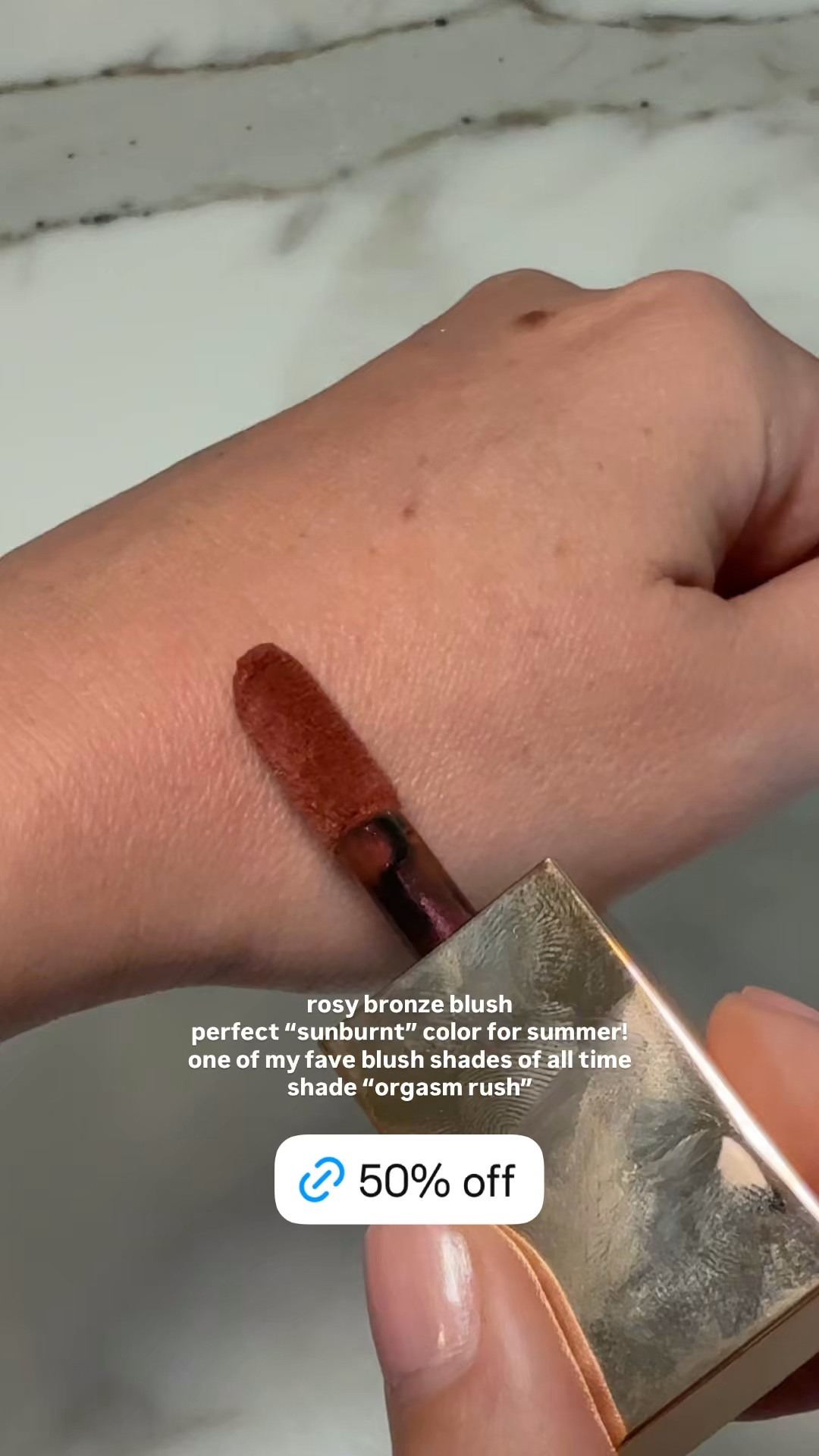 Best “sunburnt” bronze blush for summer makeup looks!