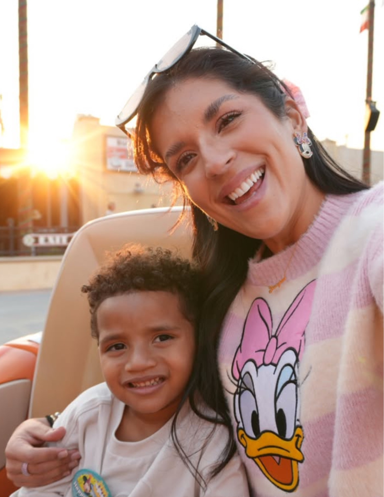 Daisy duck sweater 🫶🏽✨

#LTKStyleTip #LTKSeasonal #LTKTravel