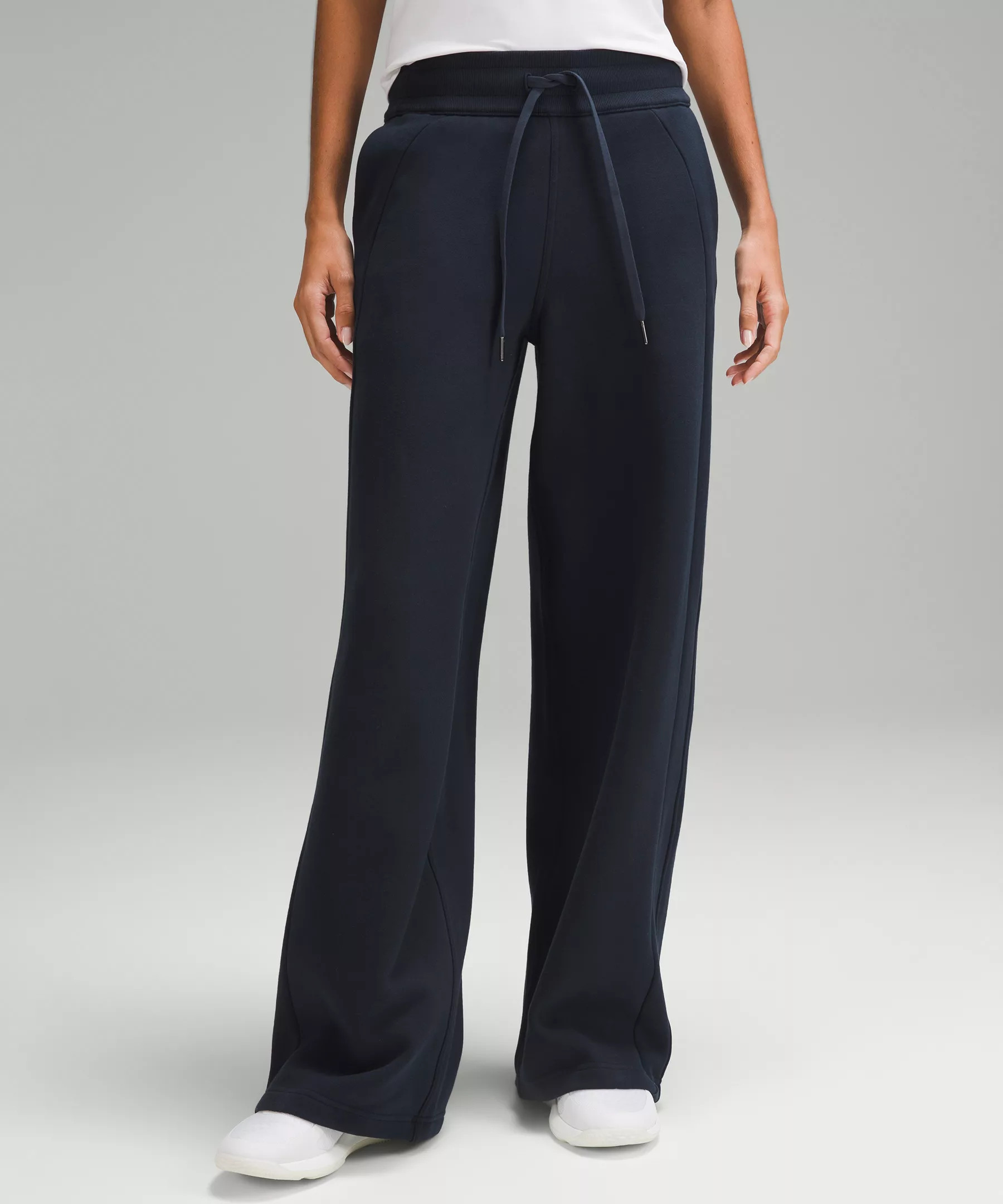 Scuba Mid-Rise Wide-Leg Pant *Full Length | Women's Sweatpants | lululemon | lululemon (CA)