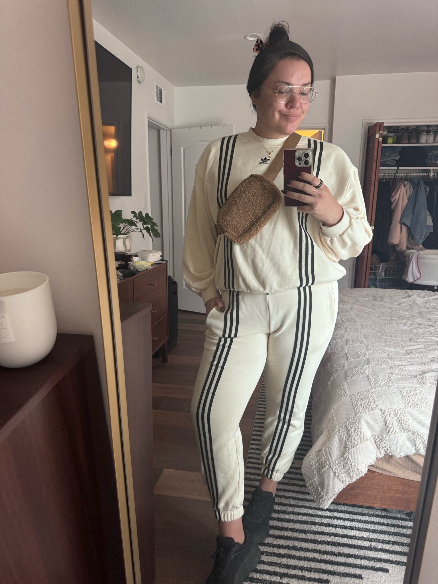 Sundays are for re[sets]. 🖤 Secondhand gifted set from my momma  

#LTKFitness #LTKMidsize #LTKActive