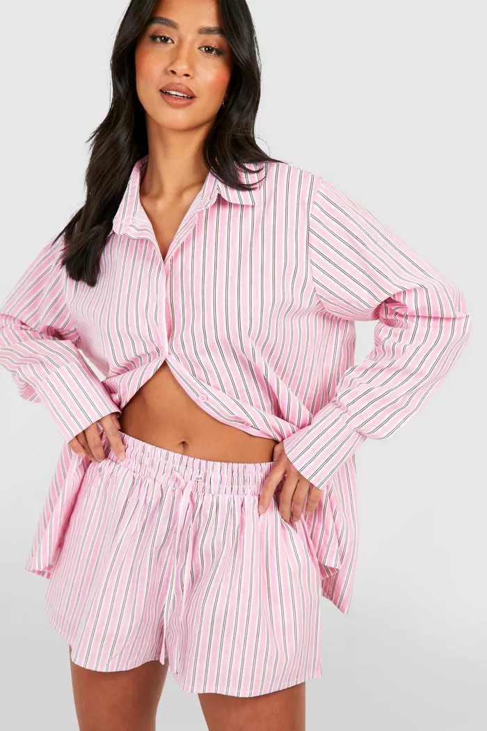 Petite Variated Stripe Beach Short | Boohoo.com (UK & IE)