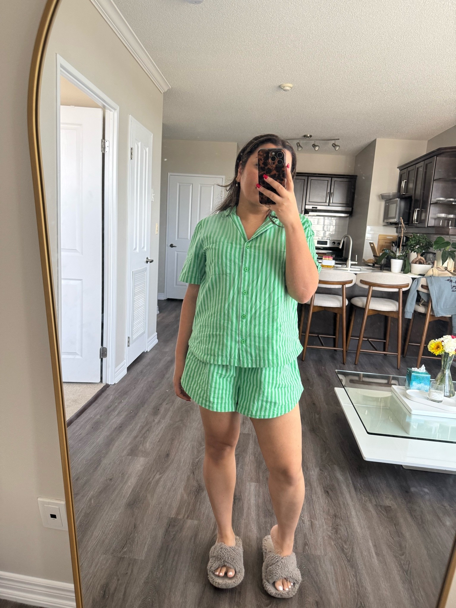 Insane deal on these 100% cotton striped pj set from Old Navy for $30 on sale. Considering getting another colour 😅
.
.
.
.
.
Pajamas lounge wear home comfy sale home slippers cross fluffy gift idea

#LTKcanada #LTKhome #LTKsale
