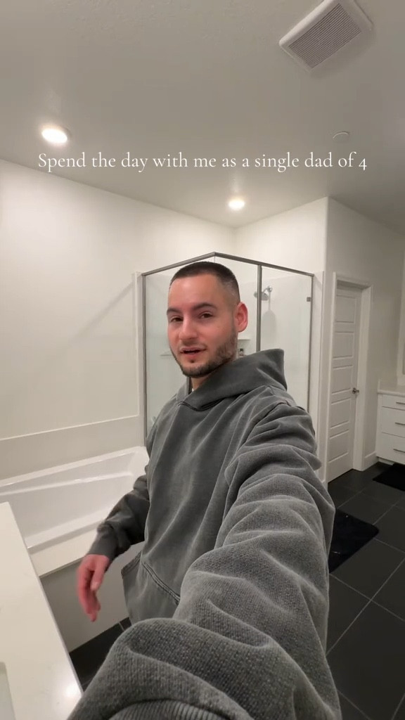 First vlog— spend the day with me!

#LTKmens #LTKstyletip #LTKGiftGuide