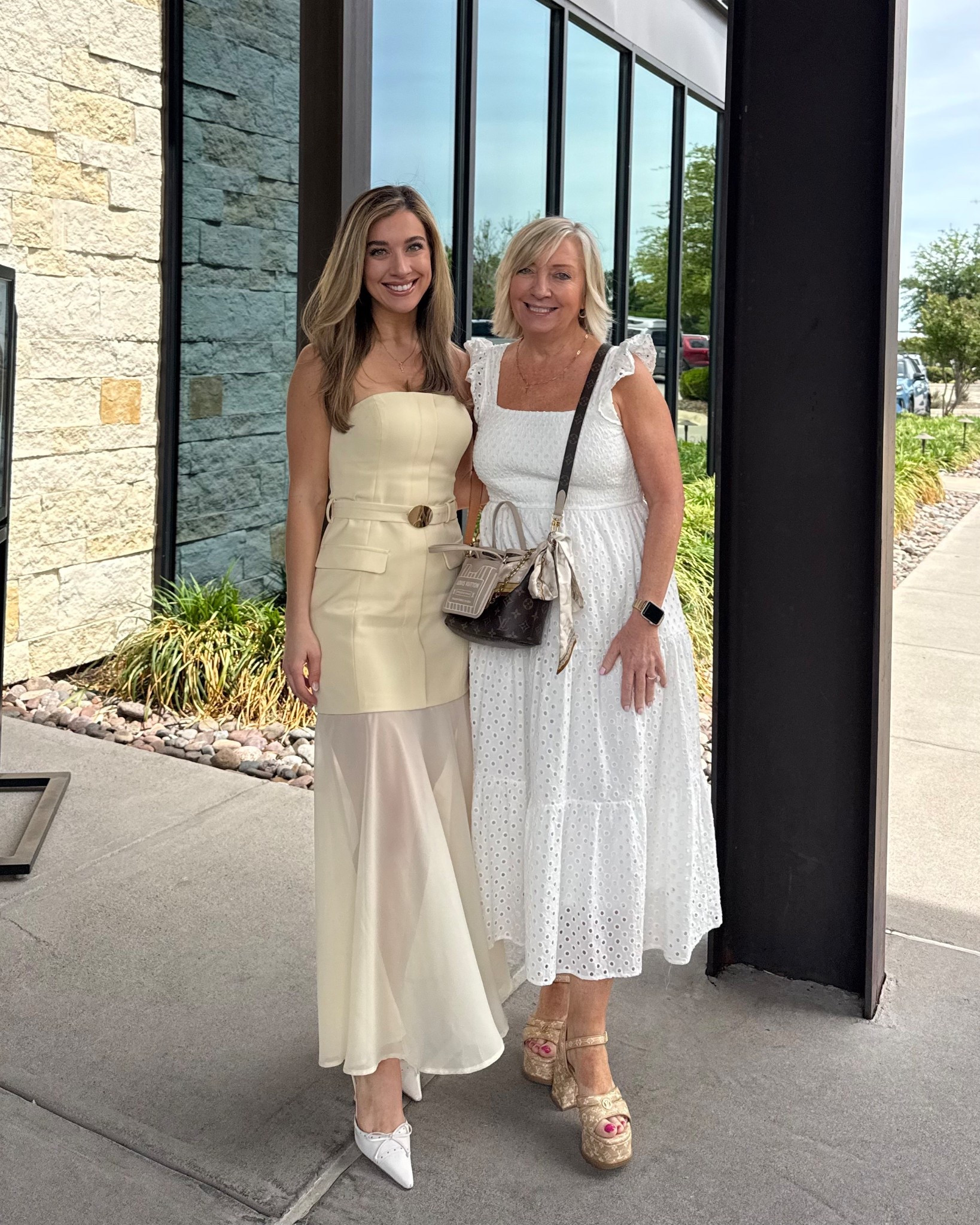 He is RISEN ✝️🙏🏻🤍 