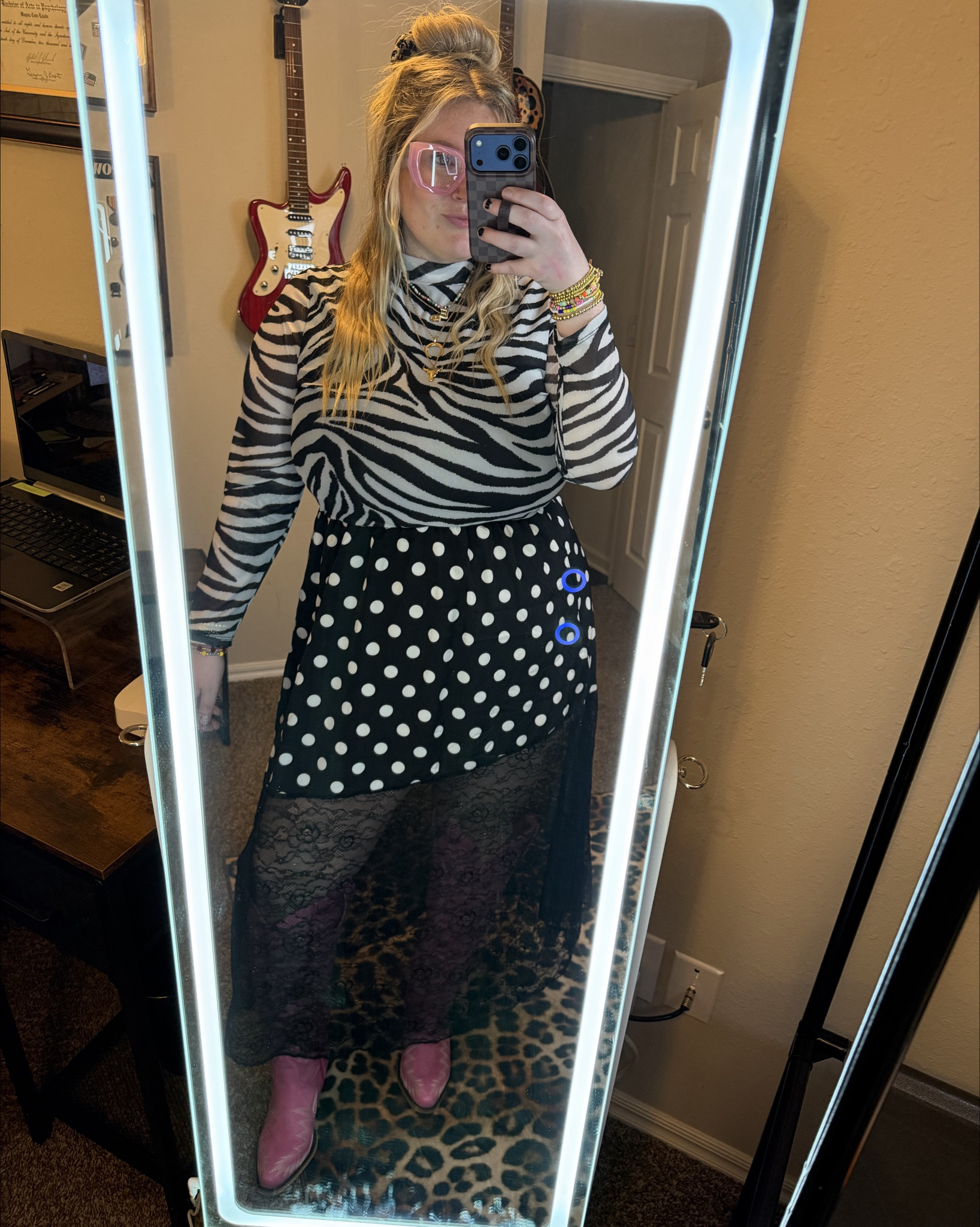Mix the patterns!!! 🏁🫶🏼🎱❤️⚡️😎🌈🍒 

#LTKootd #LTKPlusSize #LTKmomlife
