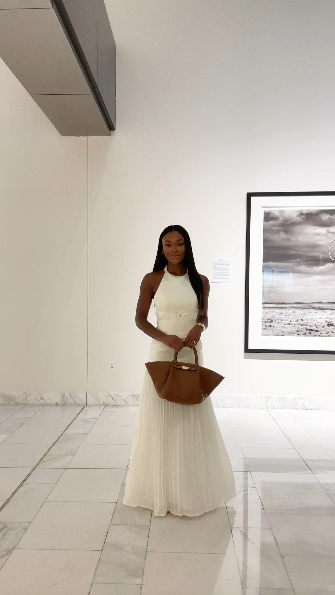 Outfit of the day! Wearing a small in this top and skirt 🤍

#LTKCon #LTKVideo #LTKWedding