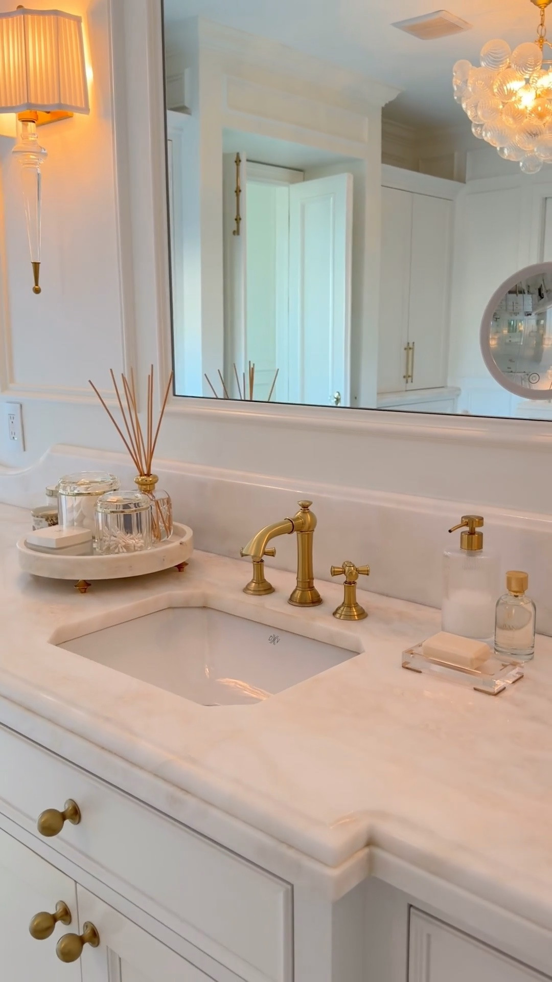 Some of my favorite ways to organize my bathroom essentials and pretty ways to style your bathroom

#LTKHome #LTKdayinmylife #LTKmomlife