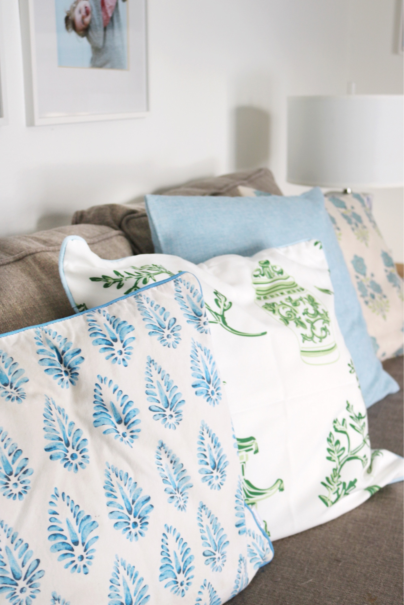 If you need a pillow refresh I’m linking some of my favorites! 

Coastal style, indoor pillow, pillow insert, preppy, colorful home decor, blue and white, classic style, home decor, interiors 

#LTKHome #LTKFindsUnder100