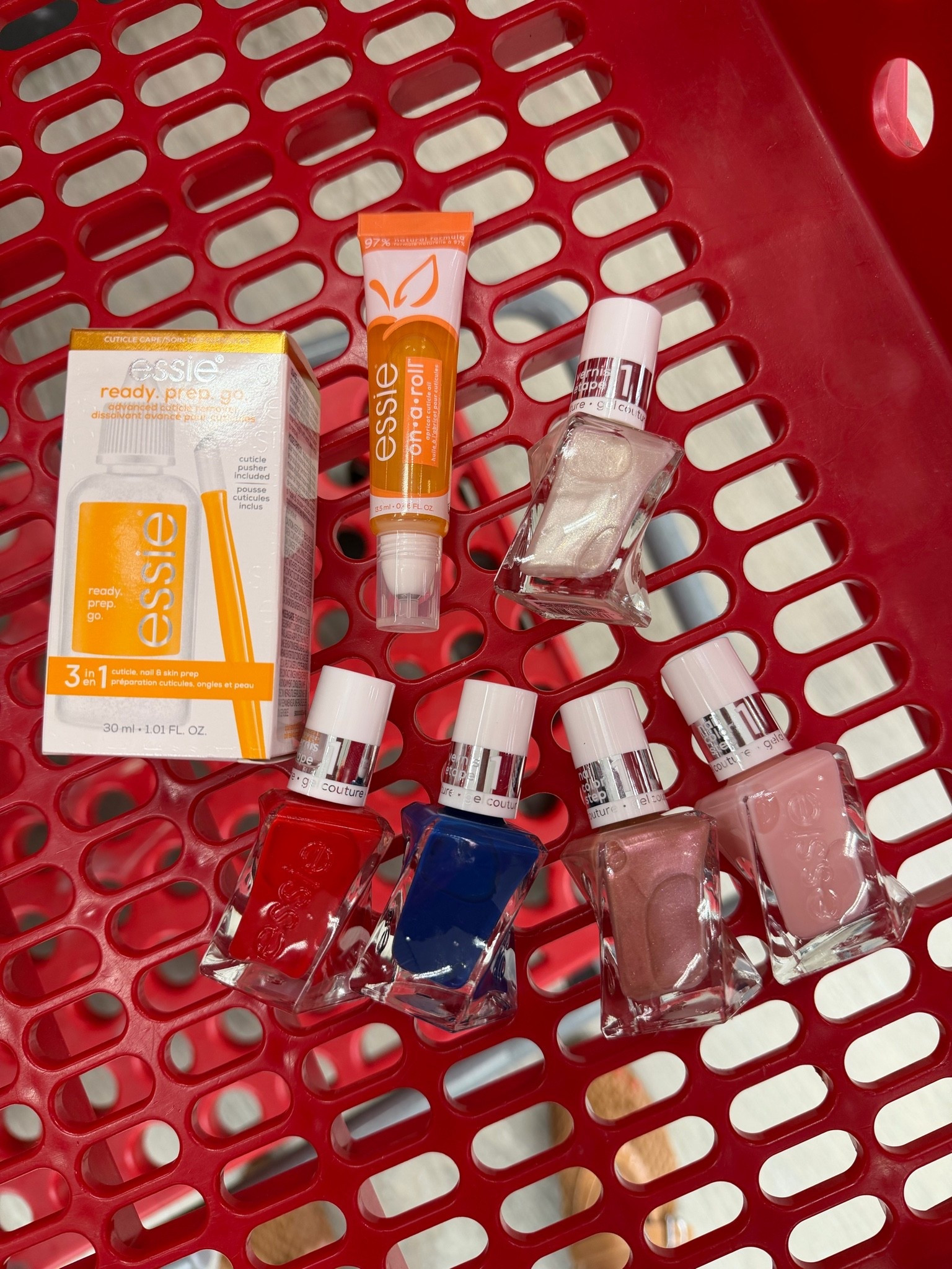#ad nails must haves for my at-home nails 💅🏼 @Target @essie #targetpartner #essiepartner

#LTKBeauty