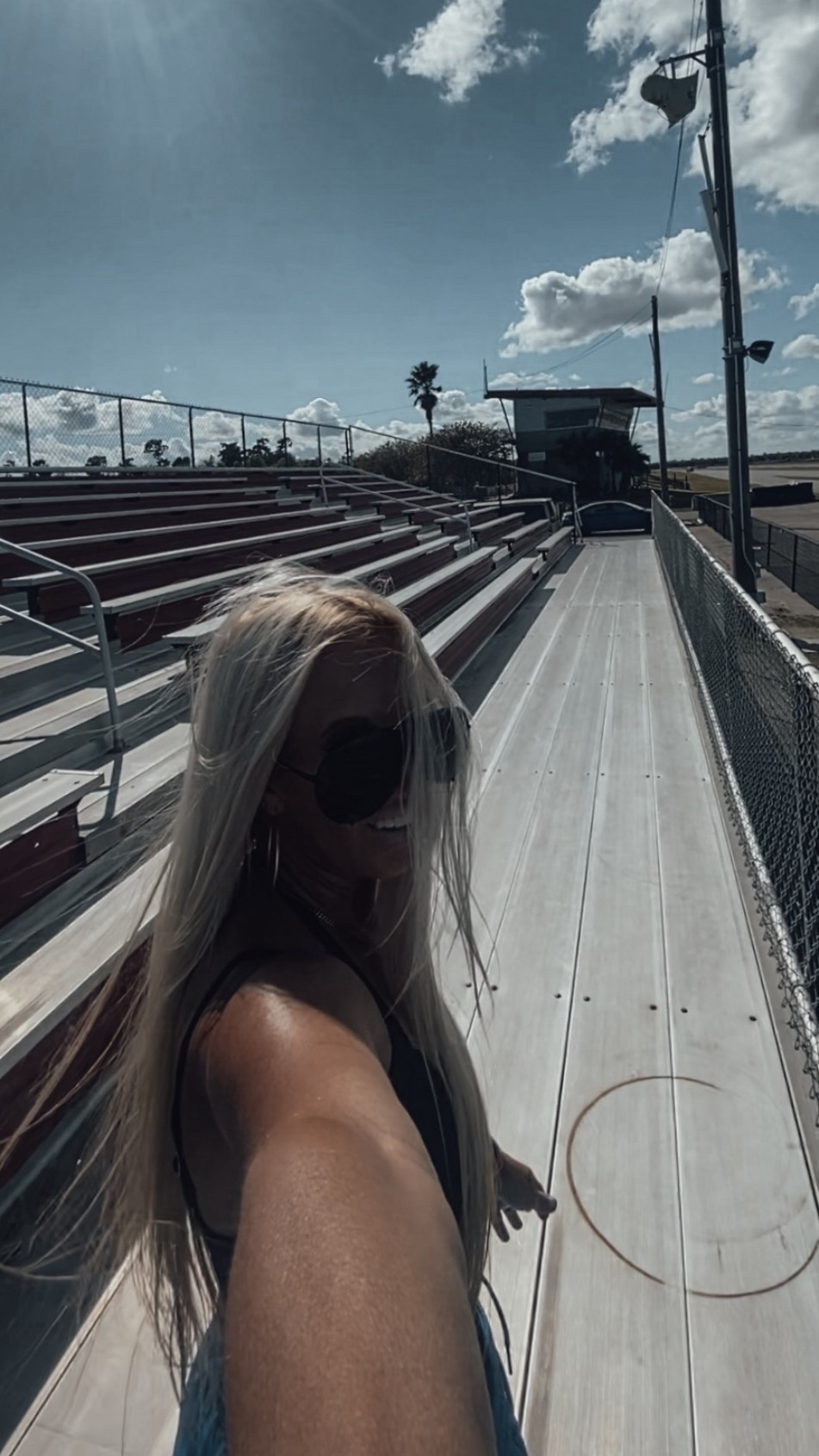 this is what my daily walk actually looks like.
nothing fancy. nothing loud. just pieces i reach for on repeat.

comfortable enough to move.
polished enough to feel put together.
the kind of uniform that makes showing up easy.

linked here for those who always ask.
walk. breathe. repeat.

🖤


#LTKmomlife #LTKActive #LTKdayinmylife