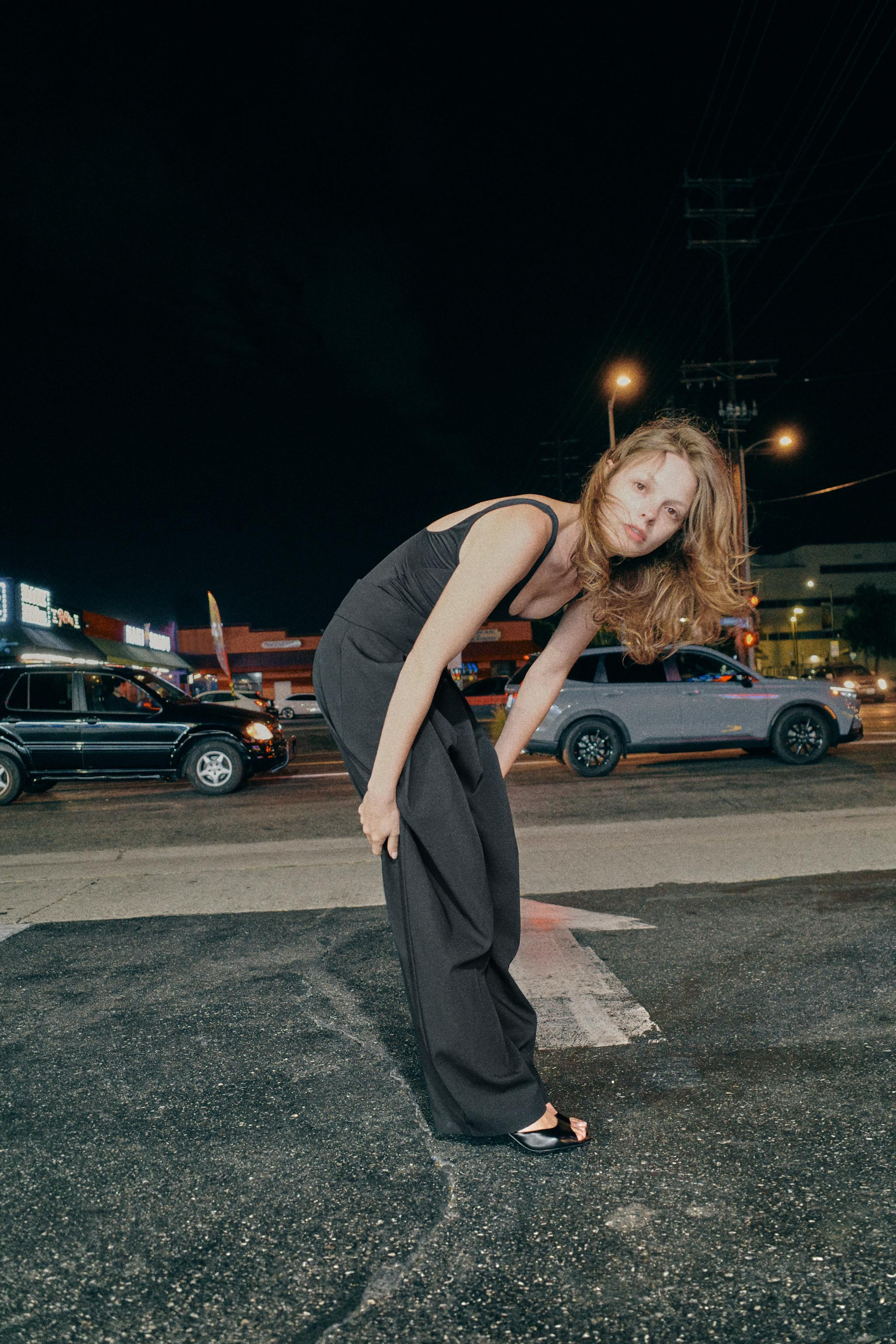 BALLOON TROUSERS WITH PLEATS | Zara UK